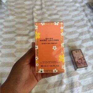 Marc Jacobs Daisy Ever So Fresh Parfum